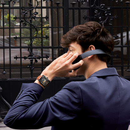 MONTREHECTORNOIRCUIRBRUN339A434PORTEE